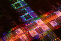 Intel altı çekirdekli işlemciyi tanıtıyor