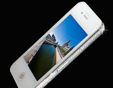 En pahal� iPhone 4 ile tan���n!