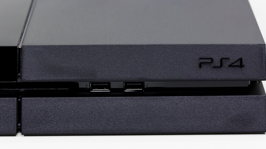 PlayStation 4'ün tasarımı ve performansı