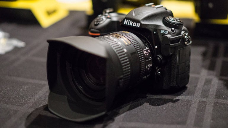 En iyi dijital kamera: Nikon D500