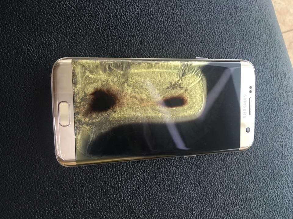 Galaxy S7 Edge tweet atarken duman çıkardı ve yandı!