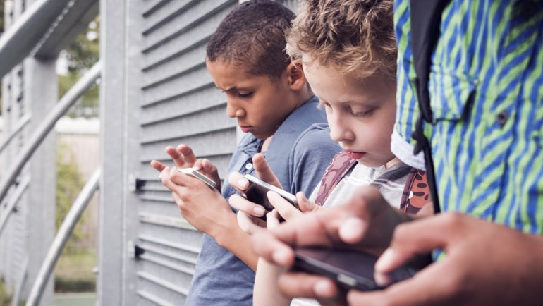 Tatilde Çocuklarınızı Dijital Tehditlerden Koruyun