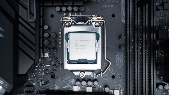 Intel Core i9-9900K özellikleri neler?
