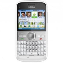 İşte BlackBerry sevenler için bir Nokia
