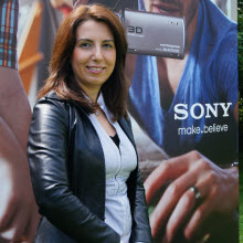 Daha küçük daha güçlü Full HD 3D Handycam