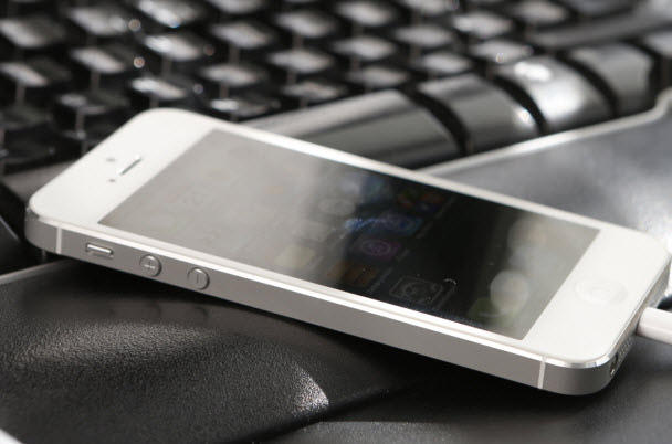 Makro çekim testimiz, konuşma testimiz