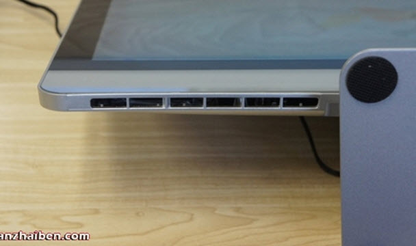 Çinli iMac taklidi Lavi'den iki kare daha