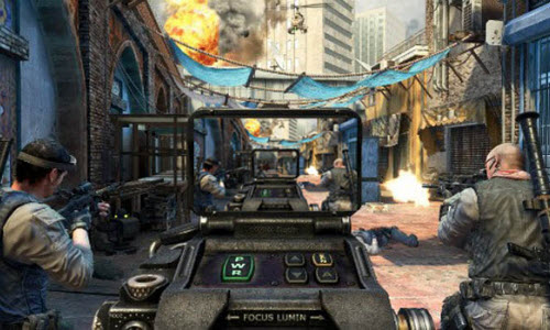 Birbirinden farklı silahlar bizler için sıralanmış