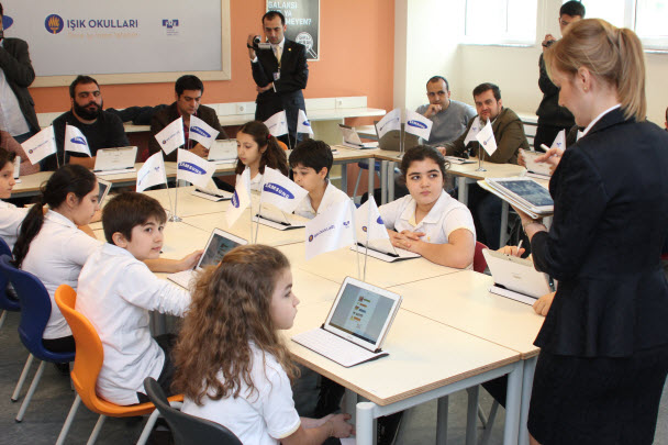 Samsung School'un içeriğinde neler bulunuyor?