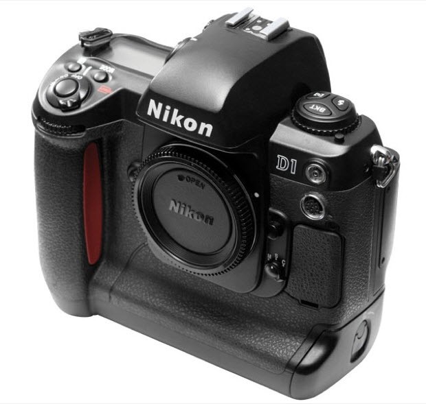 Nikon D1 (1999)