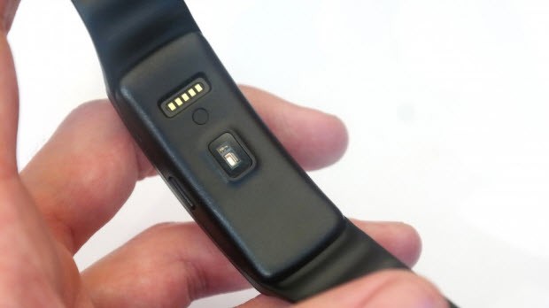 Samsung Gear Fit: ÖN İNCELEME!