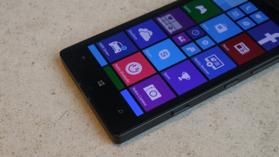 Windows Phone 8.1'li Lumia 930 ön incelemede!