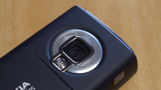 Her şeyiyle eksiksiz