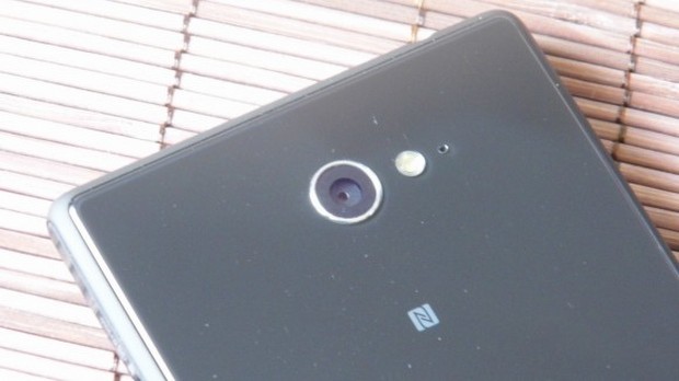 Sony Xperia M2 detaylı testte!