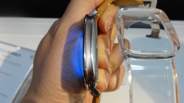 Arayüz, ZenWatch'a özel işlevler ve ilk kararımız!