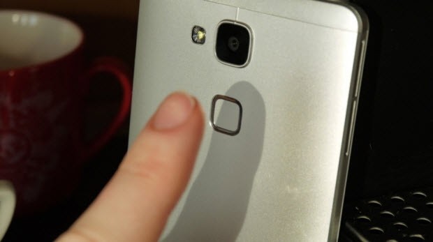 Huawei Ascend Mate 7 elimizdeydi!