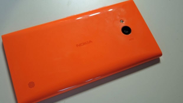 Nokia Lumia 735'i denedik!