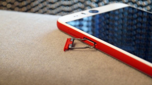 HTC Desire Eye ve HTC Re'yi test ettik!