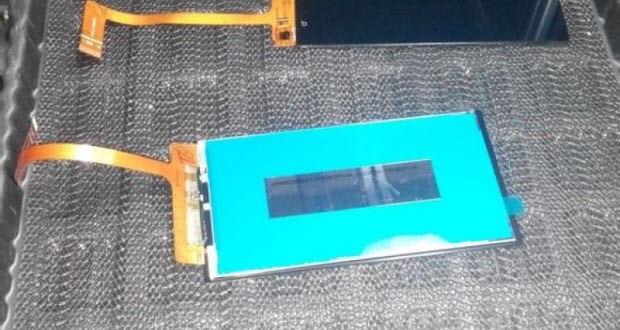 5 inç'lik yeni Lumia'dan ilk kareler!