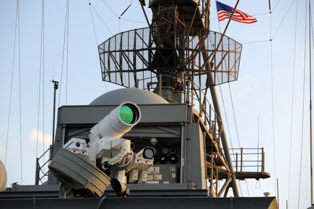 ABD Donanması bir lazer silahı kullanmaya başladı