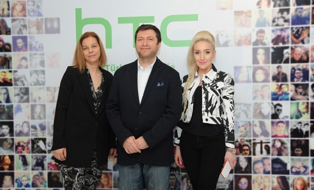 Erkekler selfie'yi sevdi