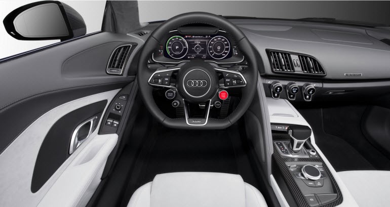 Audi'nin R8 e-tron'u kendini sürebiliyor!