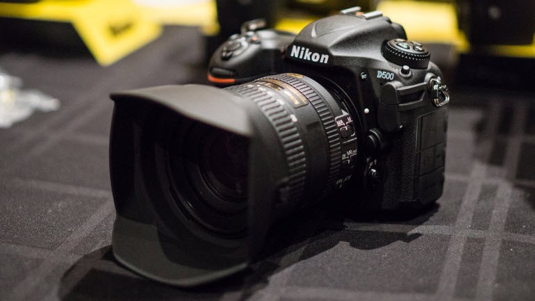 En iyi dijital kamera: Nikon D500