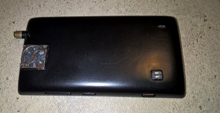 Lumia 520'ye anten ve fan taktı!