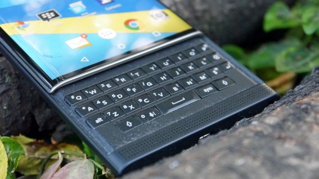 BlackBerry Priv detaylı testte!