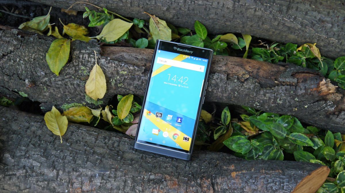 BlackBerry Priv detaylı testte!