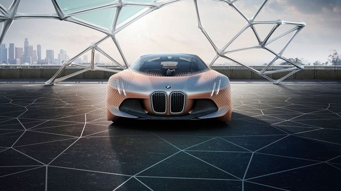 BMW 100. yıl bombası: Vision Next 100!