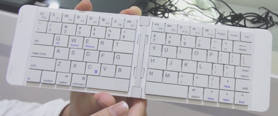 Bu katlanabilen klavye, aslında bir PC!