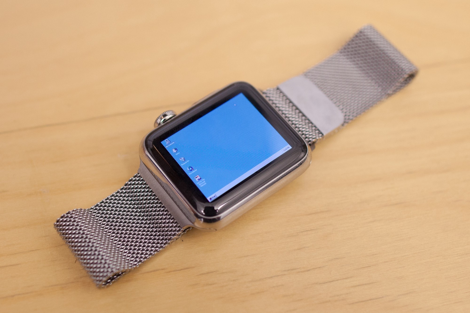 Windows 95'i Apple Watch'ta çalıştırdılar!