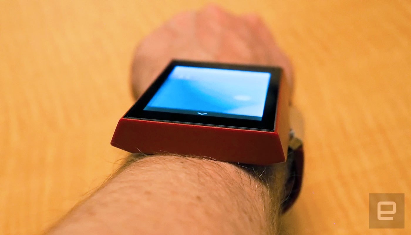 Giyilebilir tablet böyle görünüyor!