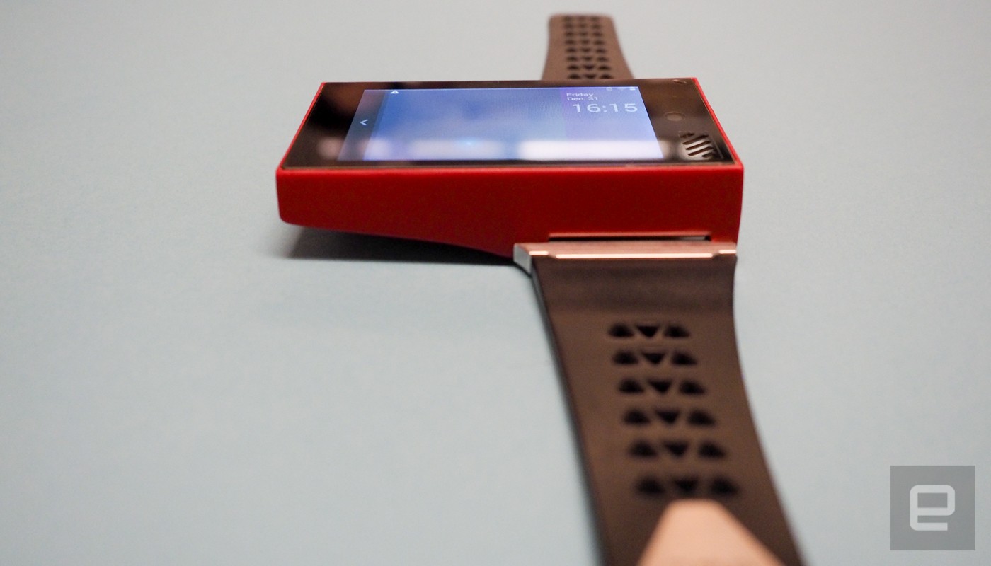 Giyilebilir tablet böyle görünüyor!