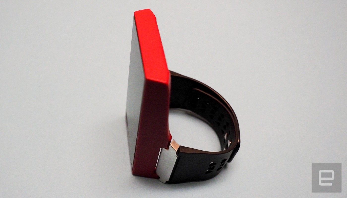 Giyilebilir tablet böyle görünüyor!