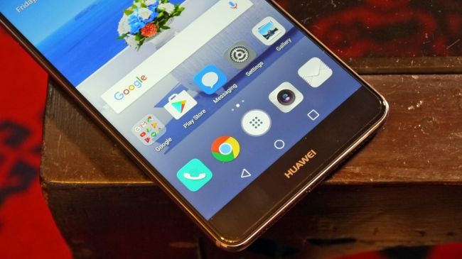 Huawei Mate 9 ve Porsche Design Mate 9 Ortaya Çıktı!