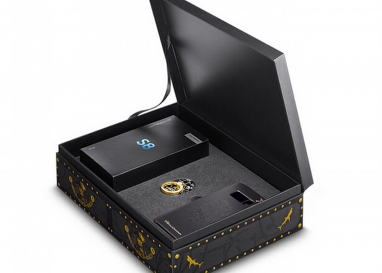 Galaxy S8'e Karayip Korsanları Damgası!