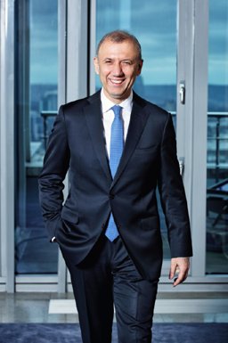 Hepsiburada'dan Bir İlk: 'Anında Alışveriş Kredisi'