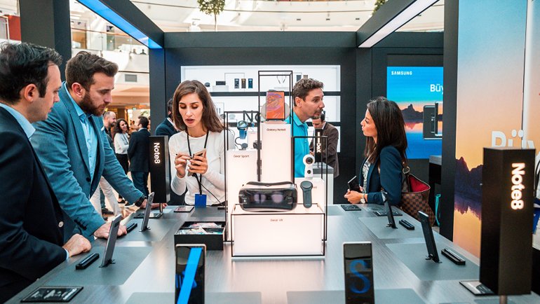 Samsung Galaxy Studio Açıldı