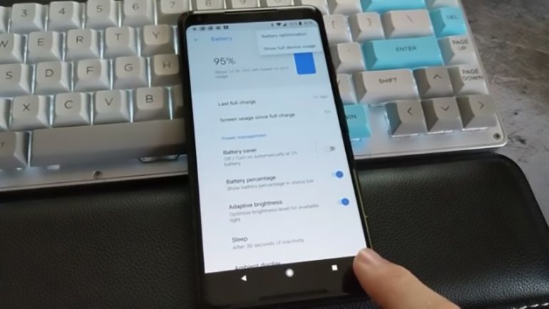 Pixel 2'de Eski Android Menü Tuşu Saklanıyor!
