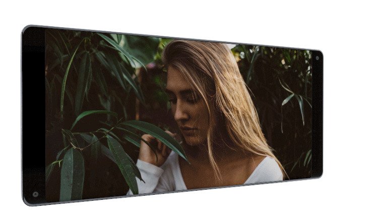 Bu Telefonun Altı ve Üstü Bir!