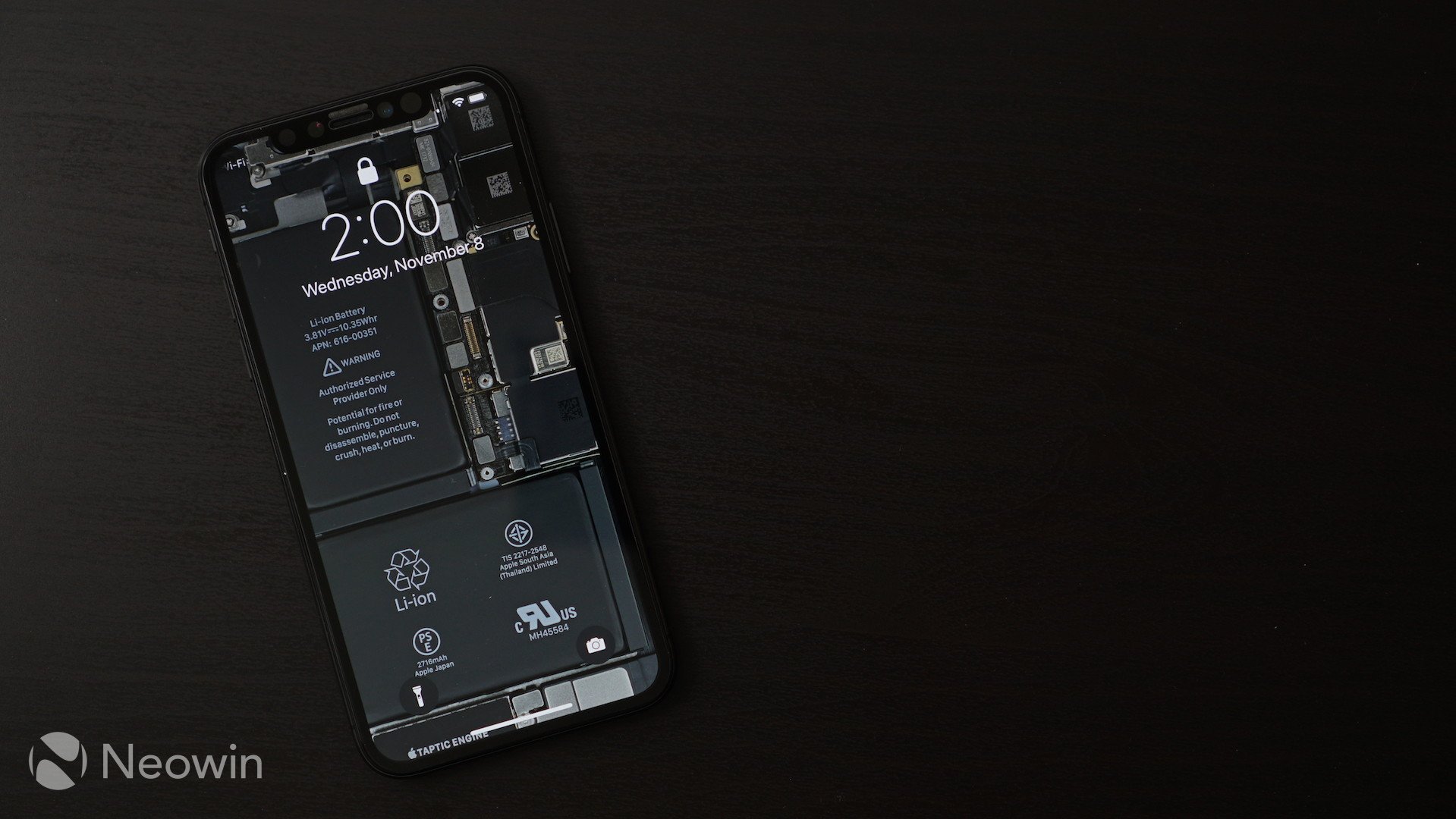 Bu Duvar Kağıtlarıyla iPhone X'inizin İçi Görünsün