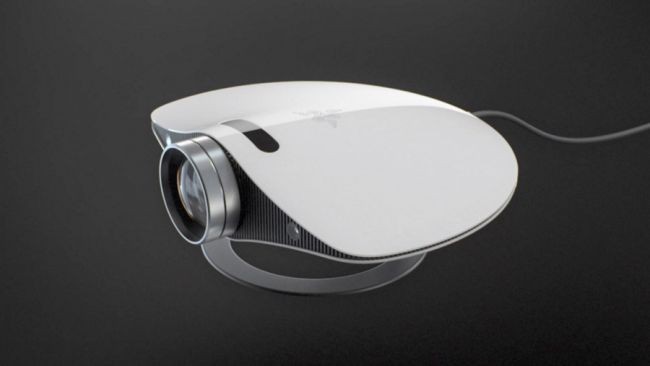 Razer'dan 3 Ekranlı 12K Laptop Konsepti!