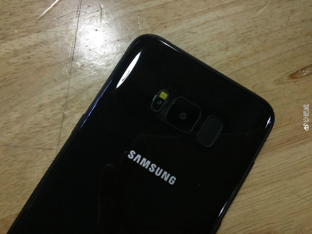 Galaxy S8'in Siyah Modeli Çok Net Göründü!