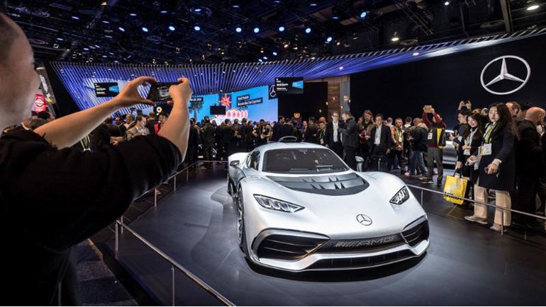 Mercedes-Benz'den Yeni Multimedya Sistemi