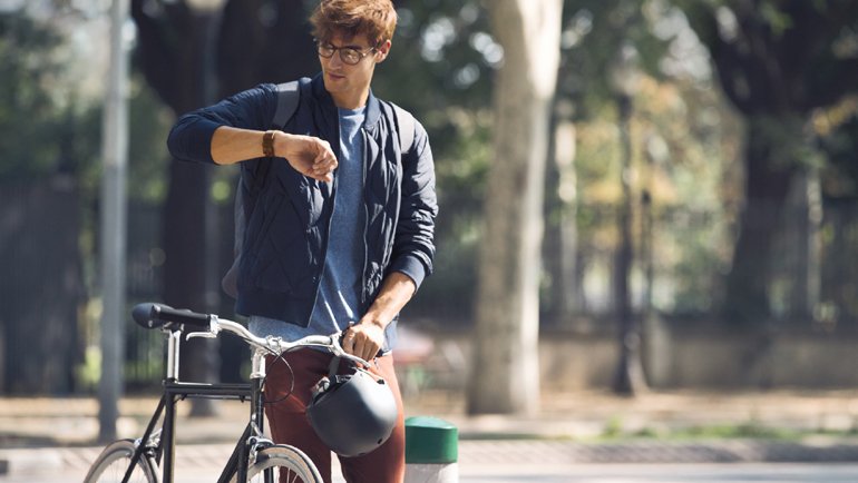 Fitbit Versa Şimdi Türkiye'de!