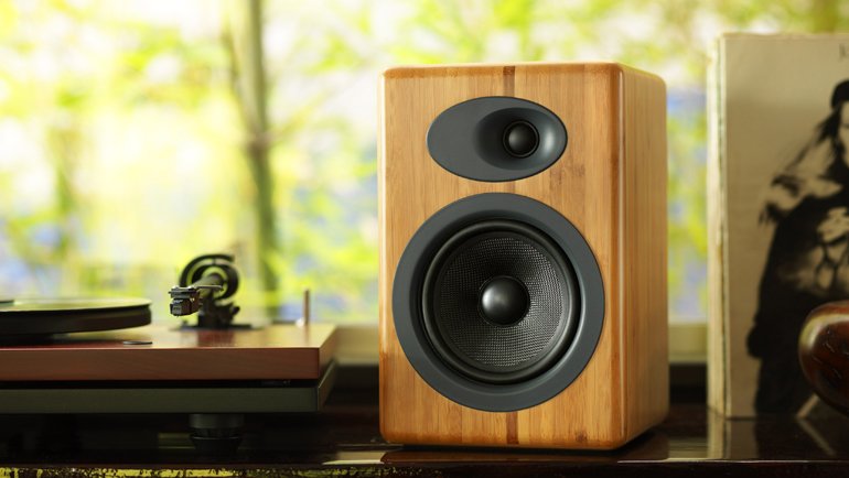 Plastik değil, gerçek hoparlör