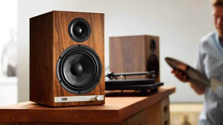 Küçük hoparlörlerden büyük sesler