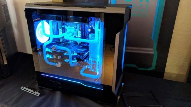 Phanteks Evolv X